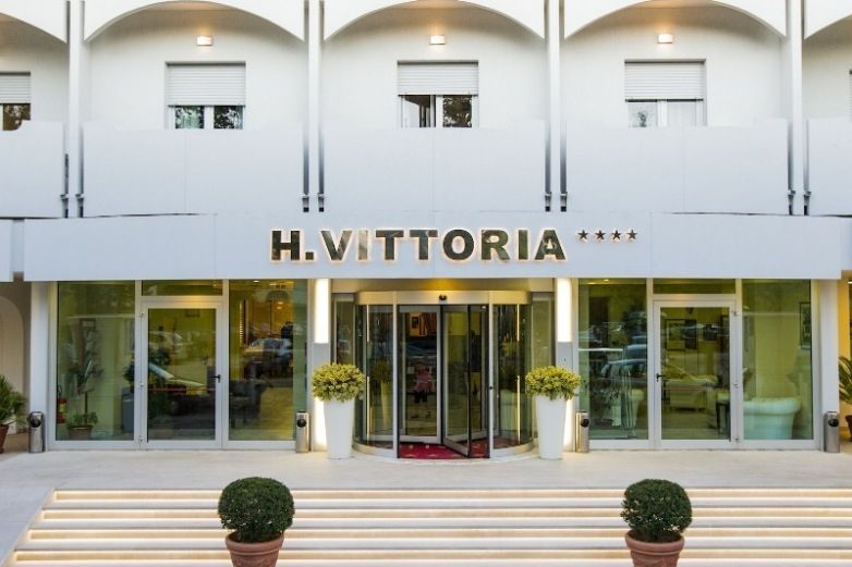 Hotel Vittoria Riccione Exterior foto